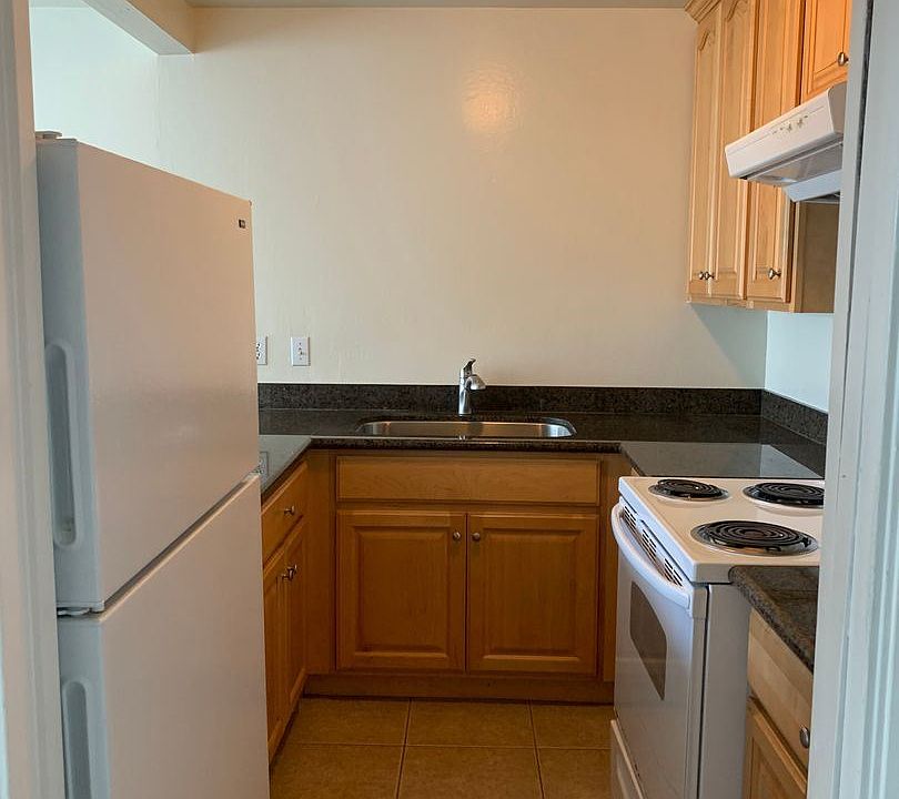 1st image of 1479 El Camino Real #207