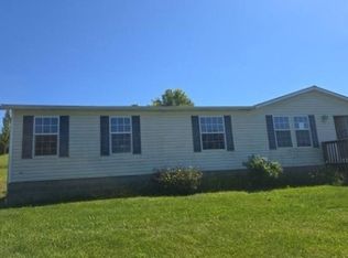 94 Holly St, Belington, WV 26250
