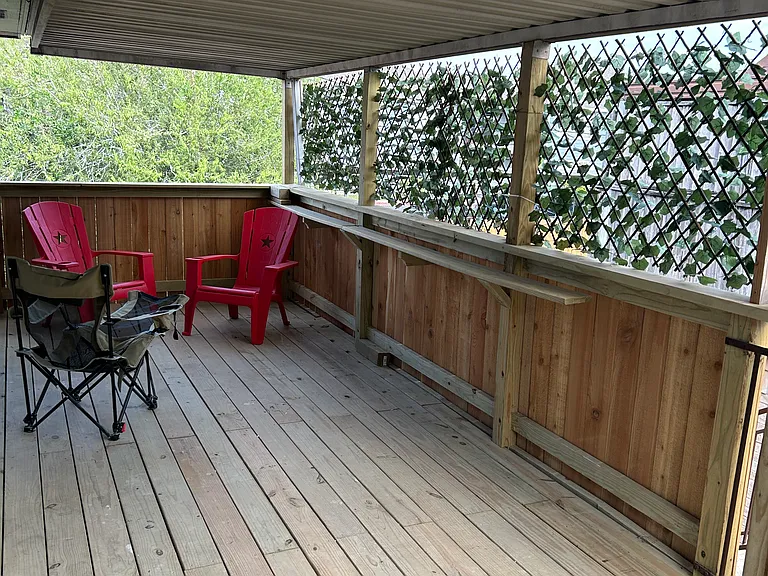 Valley View Dr — Photo 8