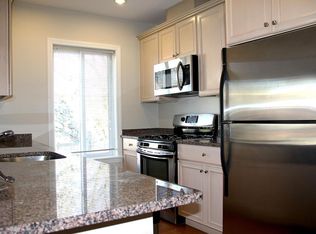 1522 Vfw Pkwy UNIT 503, West Roxbury, MA 02132