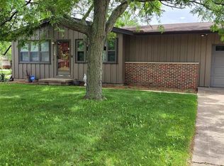 1826 W Cimarron Dr, Peoria, IL