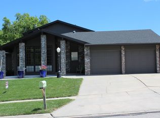 5220 Rosebriar Ct, Lincoln, NE 68516