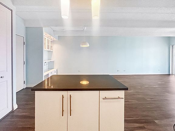 5th image of 130 N Pearl St APT 1207