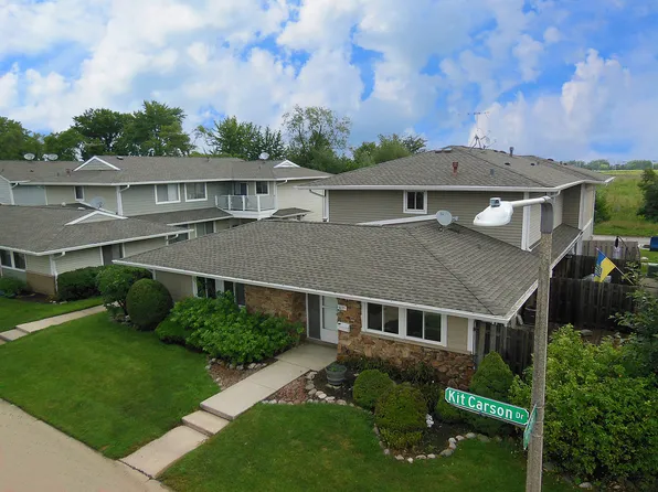 6035 Kit Carson Dr #16-1, Hanover Park, IL 60133