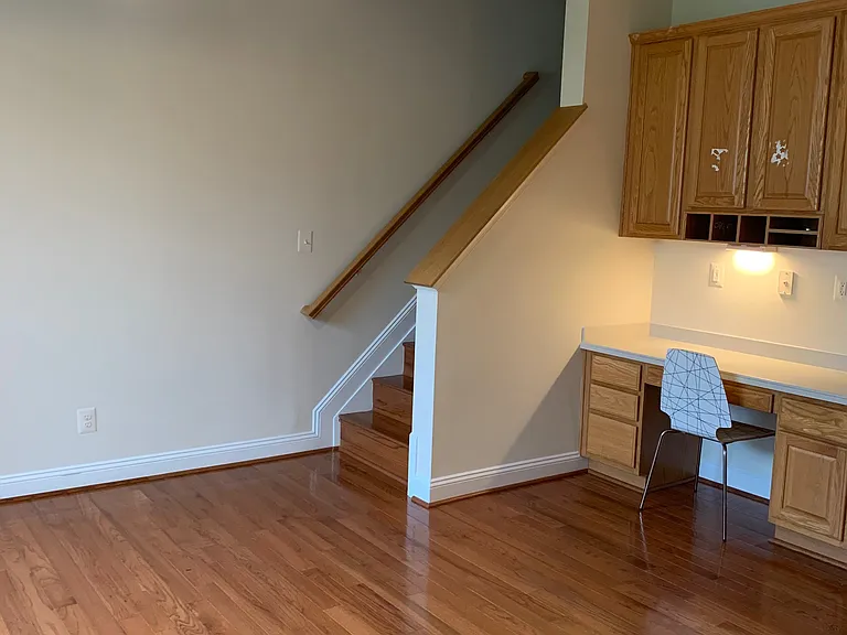 501 Callander Way — Photo 5