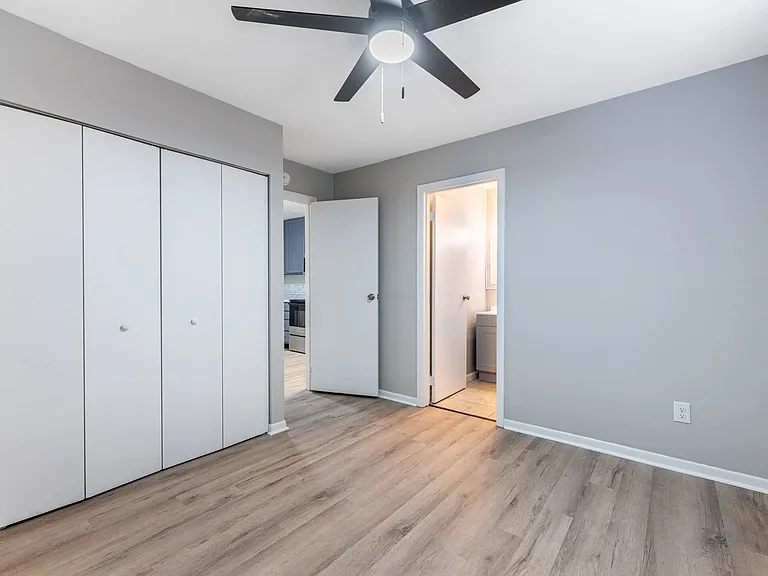 314 - 322 Kenbrook Drive — Photo 9