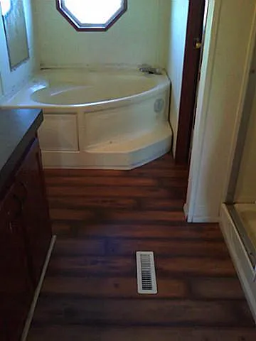 4513 Marshall St — Photo 4