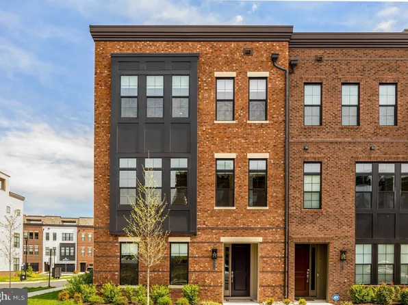 22212 Foundation Dr, Ashburn, VA 20148