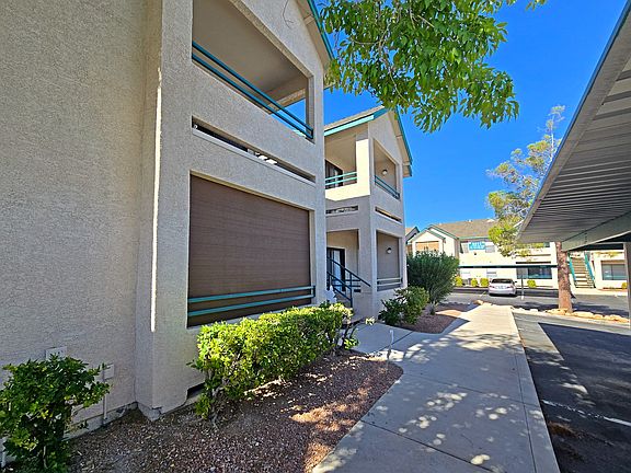 2nd image of 5271 Lindell Rd Unit 203