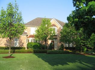 1281 Pebble Pointe Dr, Rochester, MI 48307