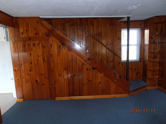 Unit 4 Living Room 1st Floor