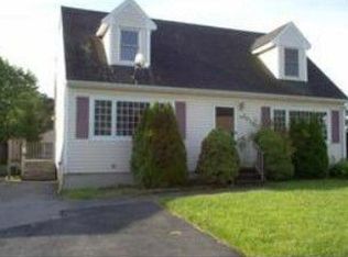 30 Crestwood Cir, Lawrence, MA 01843