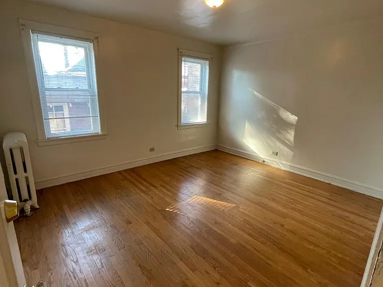 8216 S Langley Ave #2 — Photo 6