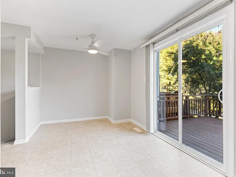 1232 Quaker Ridge Dr — Photo 12
