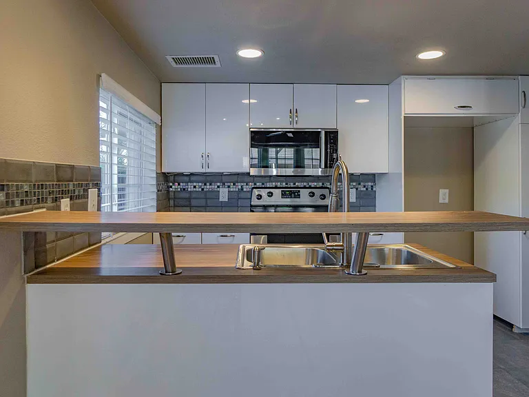 821 Pavillion St #101 — Photo 18