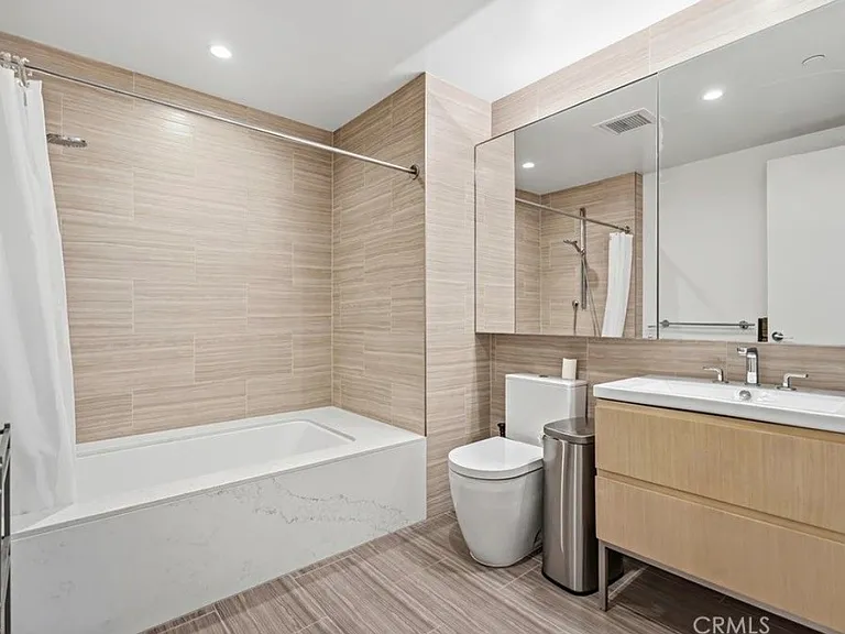 877 S Francisco St #2503 — Photo 3