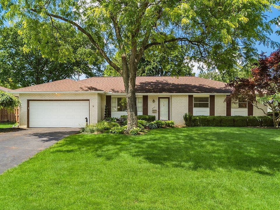1st image of 684 Stinson Dr