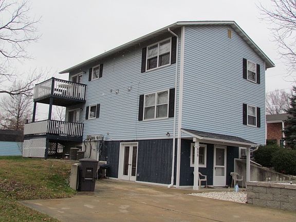 View of rear of apartment