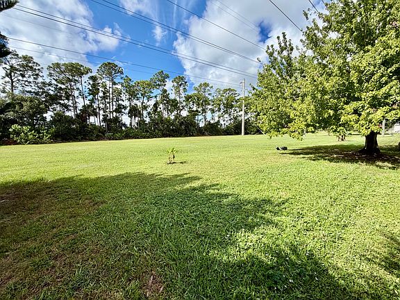 2nd image of 2261 Parkland Dr #96