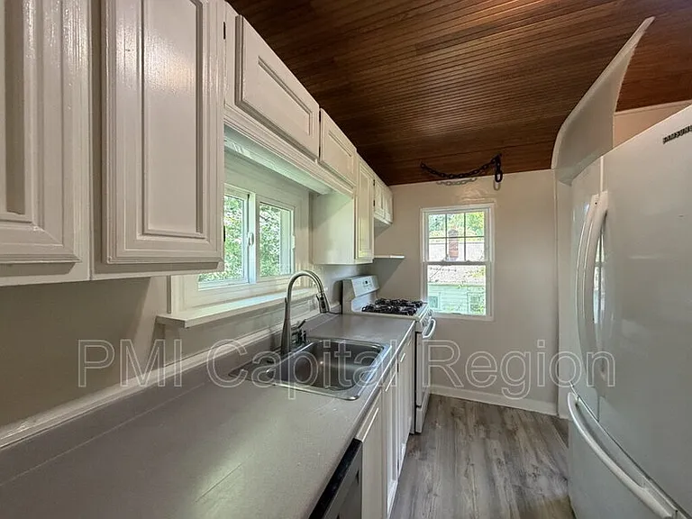 11303 Dewey Rd — Photo 6