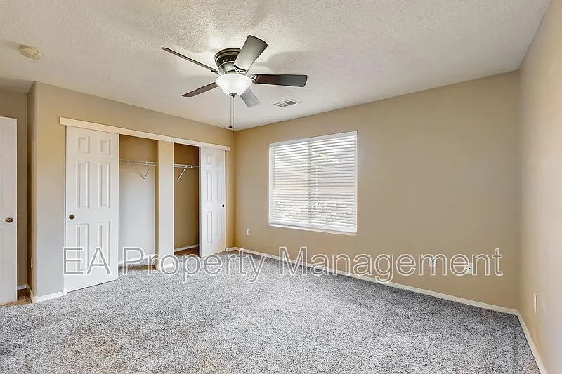 3 bed, 2.0 bath, 1475 sqft, $1,945 — Photo 4