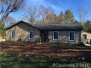 6211 Sellars Ct, Charlotte, NC 28211