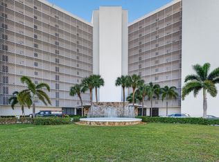 336 Golfview Road #704, North Palm Beach, FL 33408