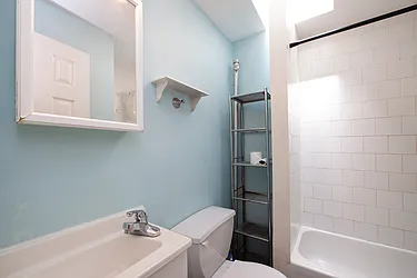 Rented by R New York