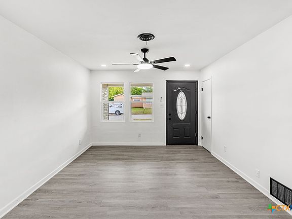 4th image of 1004 S 15th St