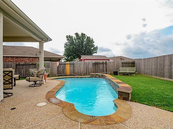 5th image of 23911 N Newport Bend Cir