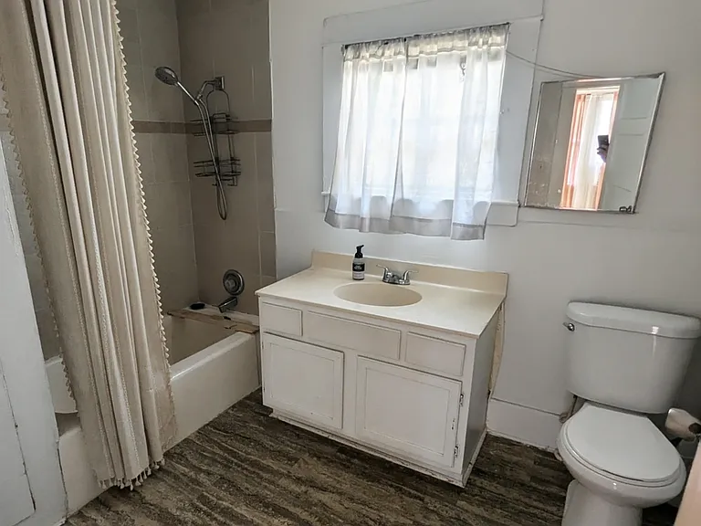 2315 E Kaley Ave #1 — Photo 7