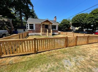 12757B Dayton Ave N, Seattle, WA 98133