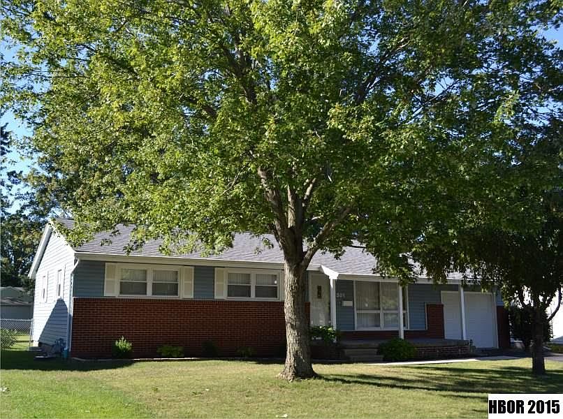 1st image of 501 Rosewood Ave