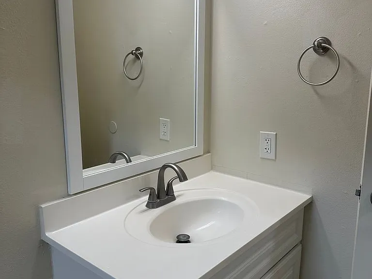 Plum Street Garden Apartments 501 Plum St Capitola, CA 95010 — Photo 40