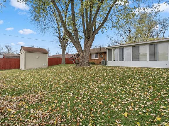 3rd image of 5186 Chesham Dr