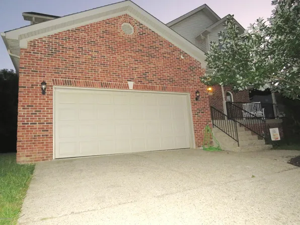 524 Chieftain Dr, Fairdale, KY 40118