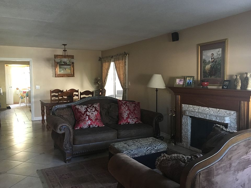 1st image of 4397 N Woodglen Dr