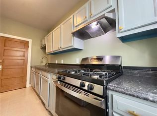 9 Fontainebleau Dr #D, New Orleans, LA 70125