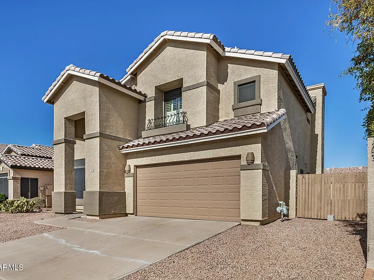 4334 E Anderson Dr — Photo 3
