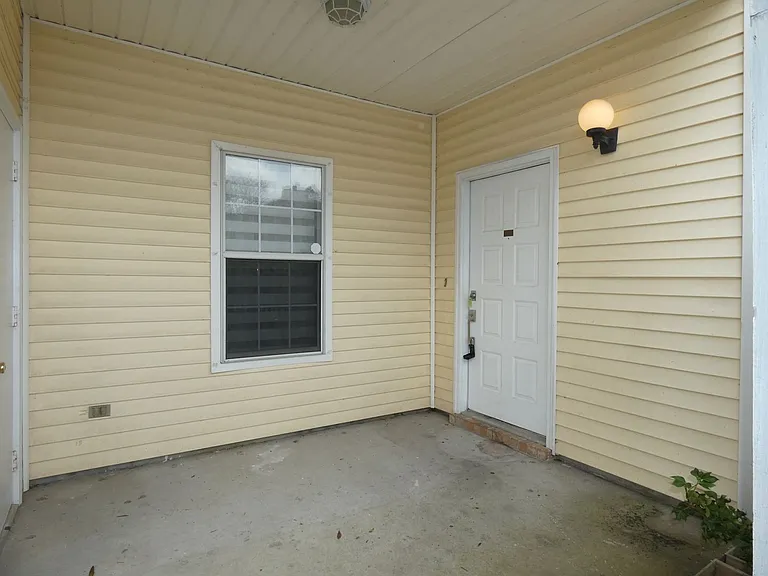 501 E Burgess Rd #D4 — Photo 4