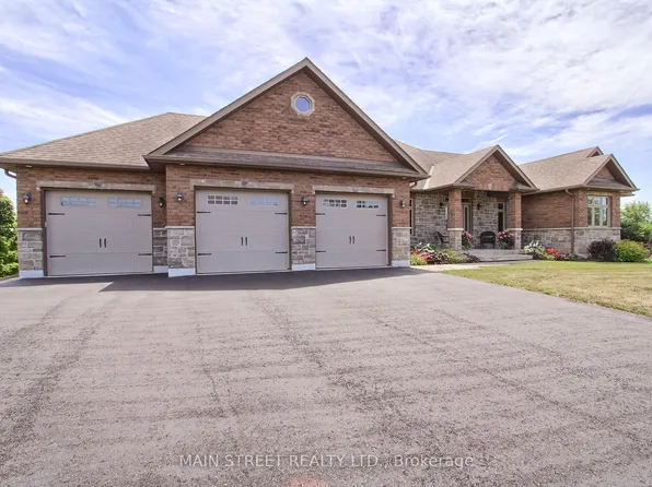 13 Brolley Cres, Essa, ON L0L 2N2