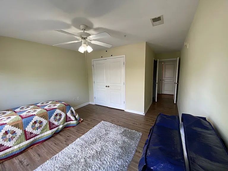 1915 Beechcrest Ct #101 — Photo 16