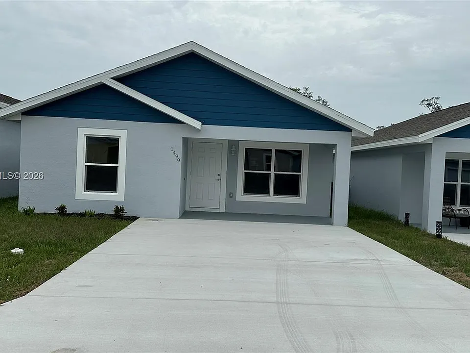 1499 Las Villas Blvd