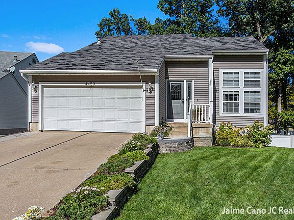 2nd image of 4420 Summertime Ct SE
