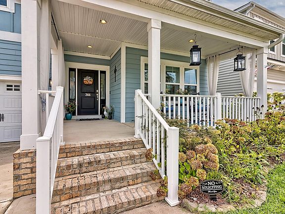 5th image of 366 Sunnycrest Ln