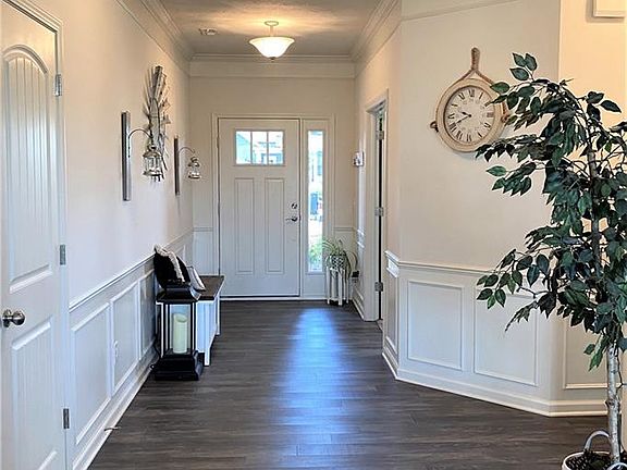 3rd image of 5603 Golden Aster Dr