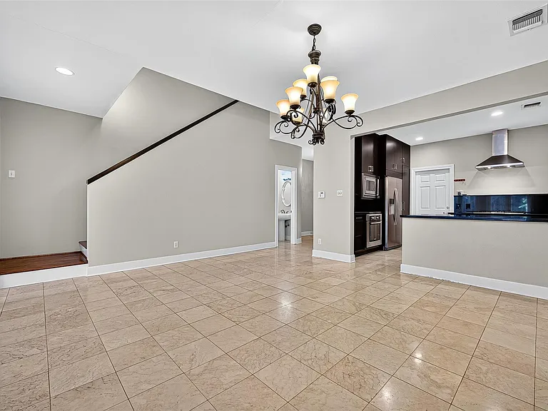 3027 Bissonnet St — Photo 9