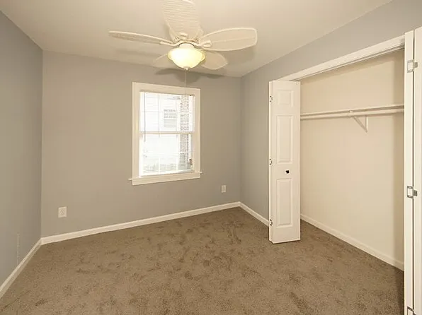 98 Sans Souci St APT B, Charleston, SC 29403