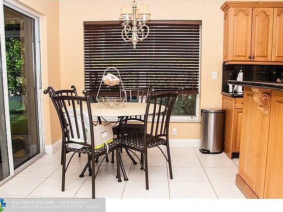 5th image of 6067 NW 77th Dr