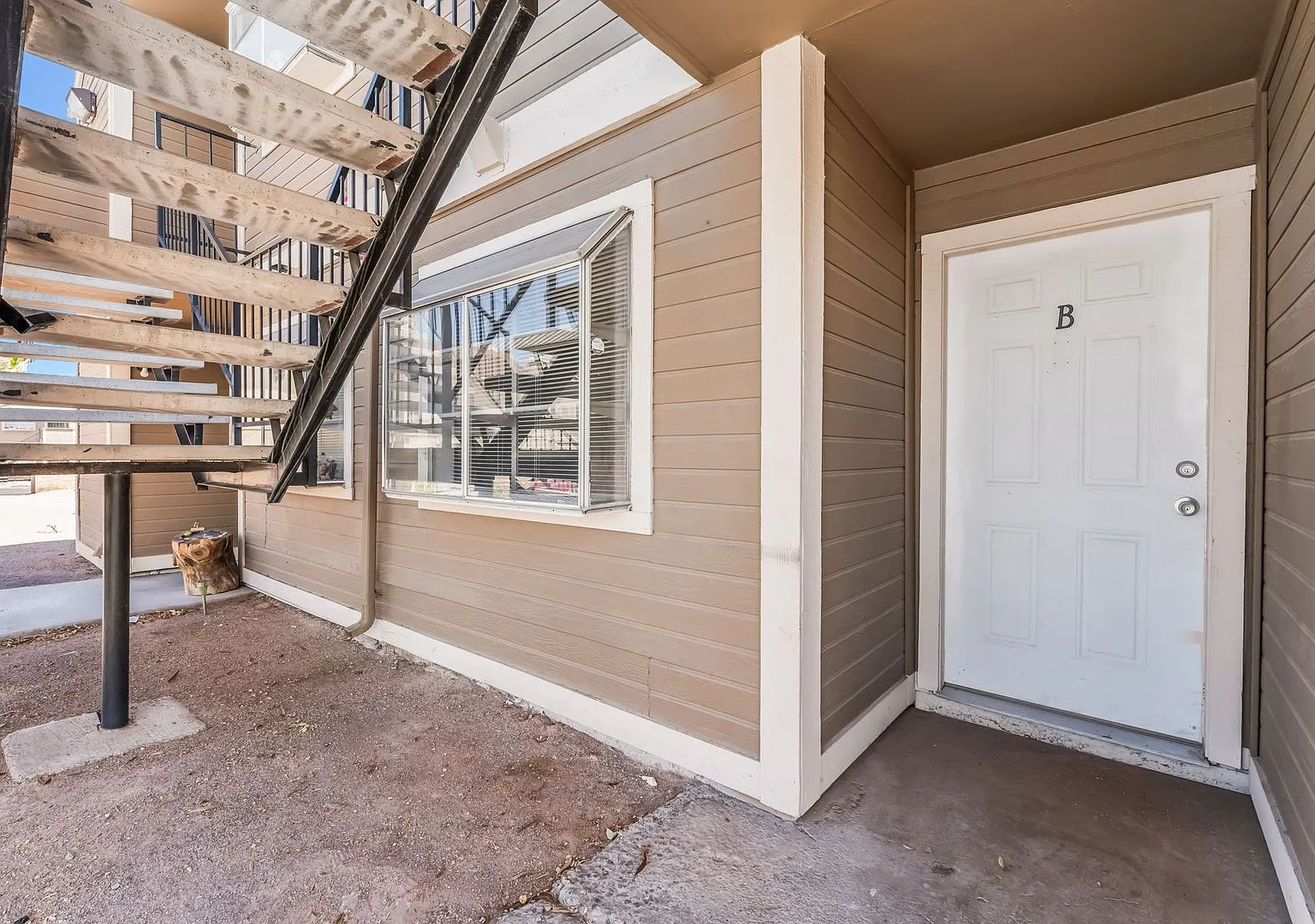 Alicialynn Way 2722 — Photo 3